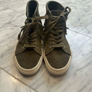 VANS high top sneakers with fringe, size 7, hunter green